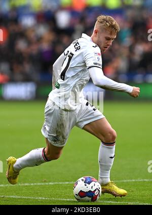 Oli Cooper de Swansea City pendant le match de championnat Sky Bet au Swansea.com Stadium, Swansea. Date de la photo: Samedi 5 novembre 2022. Banque D'Images