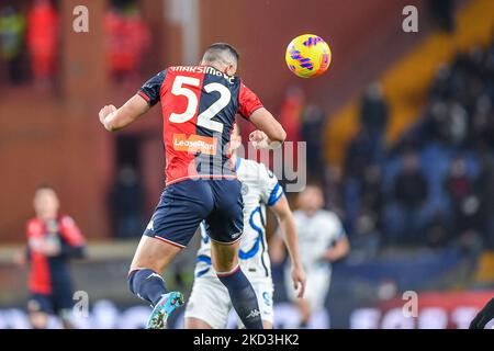 Nikola Maksimovic (Gênes) pendant le football italien série A match Gênes CFC vs Inter - FC Internazionale sur 25 février 2022 au stade Luigi Ferraris de Gênes, Italie (photo de Danilo Vigo/LiveMedia/NuraPhoto) Banque D'Images