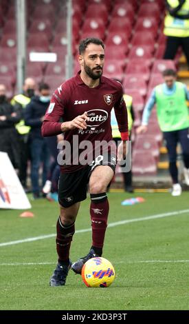 Grigoris Kastanos de nous Salerntana pendant la série Un match entre nous Salerntana et le FC de Bologne sur le stade 26 février 2022 'Arechi' à Salerne, Italie (photo de Gabriele Maricchiolo/NurPhoto) Banque D'Images