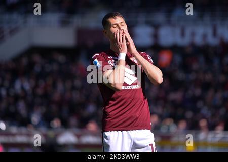 SASA Lukic de Torino FC déception lors de la série A football match entre Torino FC et US Cagliari Calcio, au Stadio Olimpico Grande Torino, le 27 février 2022 à Turin, Italie (photo par Alberto Gandolfo/NurPhoto) Banque D'Images