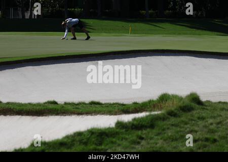 Brooke Henderson du Canada en action au cours de la troisième manche du Championnat du monde des femmes de HSBC au club de golf Sentosa sur 5 mars 2022 à Singapour. (Photo de Suhaimi Abdullah/NurPhoto) Banque D'Images