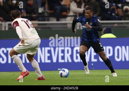 Denzel Dumfries (FC Internazionale) en action pendant le football italien série A Match Inter - FC Internazionale vs US Salernitana sur 04 mars 2022 au stade San Siro à Milan, Italie (photo de Francesco Scaccianoce/LiveMedia/NurPhoto) Banque D'Images