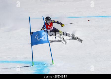 03-03-2022 Beijing, Chine. Jeux paralympiques de Beijing2022 - ski alpin de Para Downhill Yanqing Centre national de ski alpin: Ebba Aarsjoe (SWE) catégorie LW4 en action pendant la course d'entraînement 3rd. (Photo de Mauro Ujetto/NurPhoto) Banque D'Images