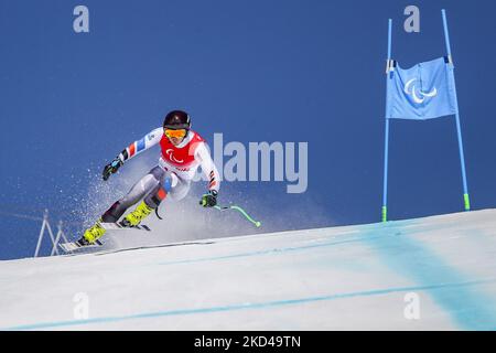 02-03-2022 Beijing, Chine. Jeux paralympiques de Beijing2022 - ski alpin de Para Downhill Yanqing Centre national de ski alpin: Aleksei Bugaev (RPC) catégorie LW3 en action pendant la course d'entraînement de 2nd. (Photo de Mauro Ujetto/NurPhoto) Banque D'Images