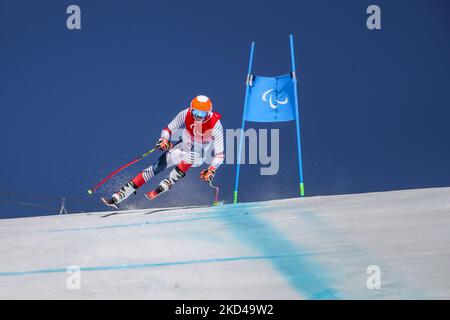 02-03-2022 Beijing, Chine. Jeux paralympiques de Beijing2022 - ski alpin de Para Downhill Centre national de ski alpin de Yanqing : Arthur Bauchet (FRA) catégorie LW3 en action pendant la course d'entraînement de 2nd. (Photo de Mauro Ujetto/NurPhoto) Banque D'Images