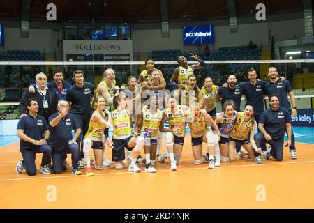 Équipe Imoco Conegliano pendant la finale du quart de match de volley de la Ligue des champions du CEV - Vero Volley Monza vs Carraro Imoco Volley Conegliano sur 09 mars 2022 à l'Arena di Monza à Monza (MB), Italie (photo de Valerio Origo/LiveMedia/NurPhoto) Banque D'Images