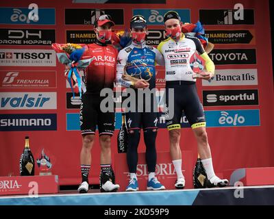 Nacer Bouhanni, Mark Cavendish et Alexander Kristoff lors de la course cycliste Milano-Torino 2022, à Rivoli, on 16 mars 2016 (photo de Loris Roselli/NurPhoto). (Photo de Loris Roselli/NurPhoto) Banque D'Images