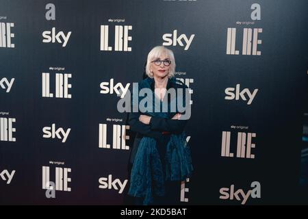 Anna Bonaiuto assiste à la première de la série télévisée 'il Re' au Cinéma Moderno on 16 mars 2022 à Rome, Italie. (Photo par Luca Carlino/NurPhoto) Banque D'Images