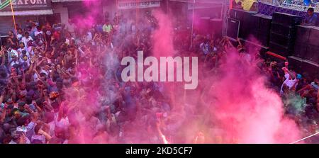 Fête de l'Holi célébration à Pushkar, Rajasthan, Inde, le 18 mars 2022. (Photo par Himanshu Sharma/NurPhoto) Banque D'Images