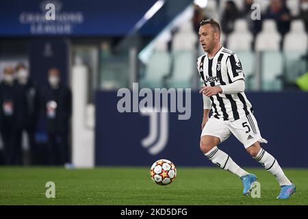 Arthur Melo de Juventus lors de la manche de la Ligue des champions de l'UEFA de la manche de seize coupe deux match entre Juventus et Villarreal CF au stade de Juventus sur 16 mars 2022 à Turin, en Italie. (Photo de Jose Breton/Pics action/NurPhoto) Banque D'Images