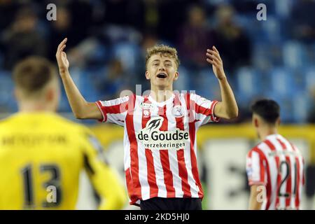 ARNHEM - Sven Mijnans de Sparta Rotterdam célèbre le 0-2 lors du match hollandais entre vitesse et Sparta Rotterdam au Gelredome sur 5 novembre 2022 à Arnhem, pays-Bas. ANP BART STOUTJEDIJK Banque D'Images