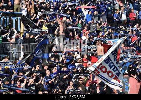 Supporters de Pise pendant le match italien de football série B AC Pise vs COMME Cittadella sur 20 mars 2022 à l'Arena Garibaldi à Pise, Italie (photo par Gabriele Masotti/LiveMedia/NurPhoto) Banque D'Images