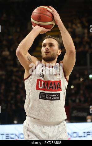 Stefano Tonut (Umana Reyer Venezia) au cours de la série A1 championnat italien de basketball LBA Segafredo Virtus Bologna vs. Umana Reyer Venezia au stade Segafredo de Bologne, sur 20 mars 2022.(photo de Michele Nucci/LiveMedia/NurPhoto) Banque D'Images