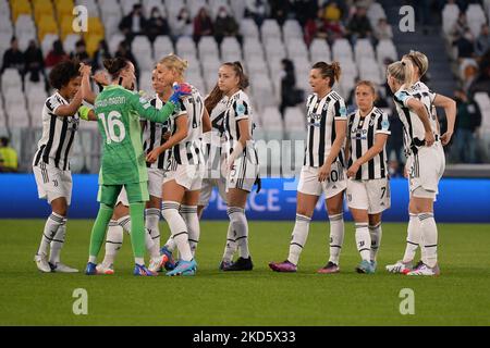 L'équipe de Juventus a participé au match de la première coupe du quart de finale de la Ligue des champions de l'UEFA entre Juventus et l'Olympique Lyon au stade de Juventus sur 23 mars 2022 à Turin, en Italie. (Photo par Alberto Gandolfo/NurPhoto) Banque D'Images