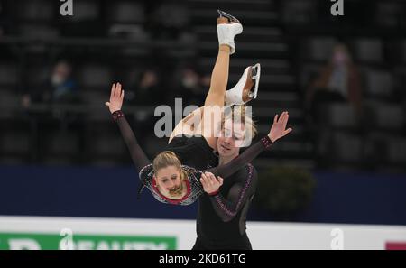 Sasha Fear et George Waddell du Royaume-Uni pendant la danse de glace de paires, au Sud de France Arena, Montpellier, France sur 25 mars 2022. (Photo par Ulrik Pedersen/NurPhoto) Banque D'Images