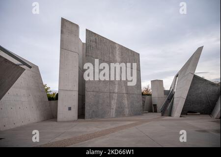 Ottawa (Ontario) - 20 octobre 2022 : le monument national de l'Holocauste à Ottawa (Ontario) à l'automne. Banque D'Images