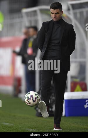 Florin Bratu Roumanie U21 entraîneur-chef en action pendant le match international amical entre la Roumanie U21 et la Finlande U21 à Stadionul Arcul de TRIUMF sur 25 mars 2022 à Bucarest, Roumanie. (Photo par Alex Nicodim/NurPhoto) Banque D'Images