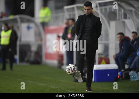 Florin Bratu Roumanie U21 entraîneur-chef en action pendant le match international amical entre la Roumanie U21 et la Finlande U21 à Stadionul Arcul de TRIUMF sur 25 mars 2022 à Bucarest, Roumanie. (Photo par Alex Nicodim/NurPhoto) Banque D'Images