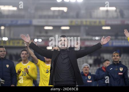 Florin Bratu Roumanie U21 entraîneur-chef en action pendant le match international amical entre la Roumanie U21 et la Finlande U21 à Stadionul Arcul de TRIUMF sur 25 mars 2022 à Bucarest, Roumanie. (Photo par Alex Nicodim/NurPhoto) Banque D'Images