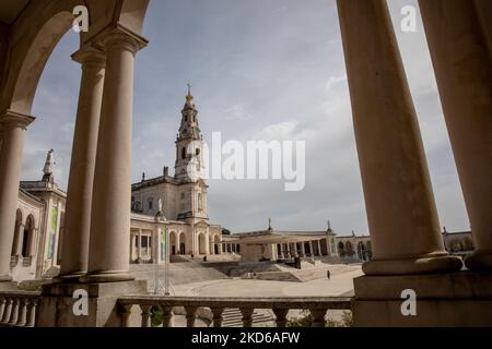 La tour emblématique du Sanctuaire de Fátim dans le Sanctuaire de notre-Dame de Fátima, à Fatima, au Portugal, sur 28 mars 2022. (Photo de Manuel Romano/NurPhoto) Banque D'Images