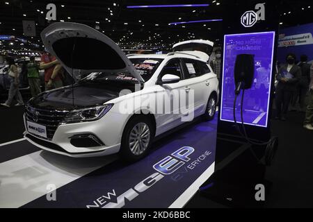 MG Motor Company a exposé le NOUVEAU MG EP, un wagon de station qui est 100% électrique. (Photo d'Atiwat Silpamethanont/NurPhoto) Banque D'Images