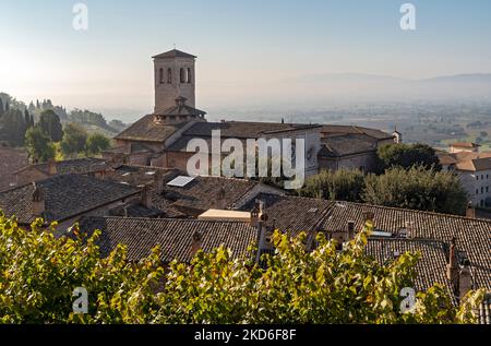 Église Saint-Pierre, Chiesa Abbazia di San Pietro, Assise, Ombrie, Italie Banque D'Images