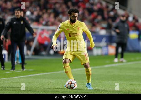 Mo Salah avance du FC Liverpool en action lors du match de finale de la Ligue des champions de l'UEFA entre SL Benfica et le FC Liverpool sur 04 avril 2022 à Lisbonne, Portugal. (Photo de Valter Gouveia/NurPhoto) Banque D'Images