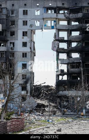 Un immeuble résidentiel endommagé par les raids aériens russes à Borodyanka , Bucha Roion de l'oblast de Kiev, le 7 avril 2022. (Photo de CEng Shou Yi/NurPhoto) Banque D'Images