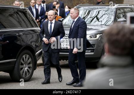 Le chancelier allemand OLAF Scholz arrive pour rencontrer le Premier ministre britannique Boris Johnson au 10 Downing Street à Londres, en Angleterre, sur 8 avril 2022. (Photo de David Cliff/NurPhoto) Banque D'Images