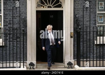 Le Premier ministre britannique Boris Johnson vient rencontrer le chancelier allemand OLAF Scholz au 10 Downing Street à Londres, en Angleterre, sur 8 avril 2022. (Photo de David Cliff/NurPhoto) Banque D'Images