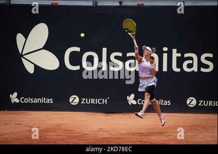 Laura Pigossi du Brésil pendant le match de demi-finale contre la Colombie Camila Osorio au Copa Colsanitas du tournoi WTA à Bogota, Colombie, 9 avril 2022. Tatjana Maria d'Allemagne jouera contre le brésilien Laura Pigossi dans la finale. (Photo par Sebastian Barros/NurPhoto) Banque D'Images