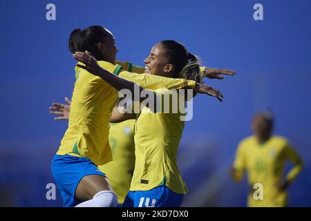 Gabriela Silva du Brésil célèbre après avoir marquant son premier but lors du match amical entre les femmes du Brésil et les femmes de Hongrie à l'arène Pinatar sur 11 avril 2022 à Murcie, Espagne. (Photo de Jose Breton/Pics action/NurPhoto) Banque D'Images