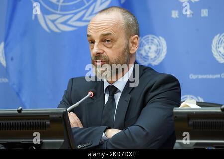 Manuel Fontaine, Directeur des programmes d'urgence de l'UNICEF, informe les médias de l'impact de la guerre sur les enfants au Siège de l'ONU, à 11 avril, 2022, à New York, aux États-Unis. Récemment rentré de plusieurs villes ukrainiennes, le Directeur Fontaine a discuté de l'impact du conflit sur les enfants, déclarant qu'à la date des plus de sept millions d'enfants avant la guerre, plus de deux millions ont émigré. (Photo de John Lamparski/NurPhoto) Banque D'Images