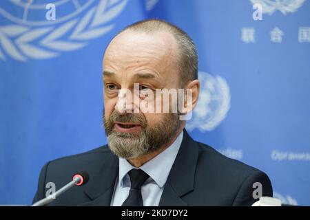 Manuel Fontaine, Directeur des programmes d'urgence de l'UNICEF, informe les médias de l'impact de la guerre sur les enfants au Siège de l'ONU, à 11 avril, 2022, à New York, aux États-Unis. Récemment rentré de plusieurs villes ukrainiennes, le Directeur Fontaine a discuté de l'impact du conflit sur les enfants, déclarant qu'à la date des plus de sept millions d'enfants avant la guerre, plus de deux millions ont émigré. (Photo de John Lamparski/NurPhoto) Banque D'Images