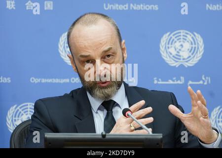 Manuel Fontaine, Directeur des programmes d'urgence de l'UNICEF, informe les médias de l'impact de la guerre sur les enfants au Siège de l'ONU, à 11 avril, 2022, à New York, aux États-Unis. Récemment rentré de plusieurs villes ukrainiennes, le Directeur Fontaine a discuté de l'impact du conflit sur les enfants, déclarant qu'à la date des plus de sept millions d'enfants avant la guerre, plus de deux millions ont émigré. (Photo de John Lamparski/NurPhoto) Banque D'Images