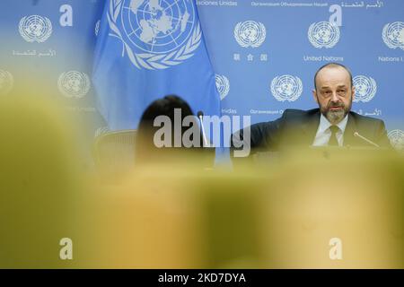 Manuel Fontaine, Directeur des programmes d'urgence de l'UNICEF, informe les médias de l'impact de la guerre sur les enfants au Siège de l'ONU, à 11 avril, 2022, à New York, aux États-Unis. Récemment rentré de plusieurs villes ukrainiennes, le Directeur Fontaine a discuté de l'impact du conflit sur les enfants, déclarant qu'à la date des plus de sept millions d'enfants avant la guerre, plus de deux millions ont émigré. (Photo de John Lamparski/NurPhoto) Banque D'Images