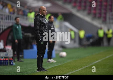 L'entraîneur-chef du CP U19, Filipe Duarte Da Silva Pedro, en action lors du tournoi de seize rencontres de la Ligue de la Jeunesse de l'UEFA entre Dynamo Kiev et le CP sportif au stade Rapid-Giulesti sur 7 avril 2022 à Bucarest, en Roumanie. (Photo par Alex Nicodim/NurPhoto) Banque D'Images