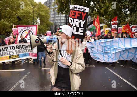 Londres, Angleterre, Royaume-Uni. 5th novembre 2022. Des manifestants anti-gouvernement et anti-tories se sont rassemblés à Embankment et ont défilé à Westminster pour demander des élections générales. (Image de crédit : © Thomas Krych/ZUMA Press Wire) Banque D'Images