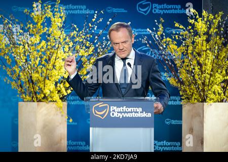 Donald Tusk pendant le Conseil national de la plate-forme civique (principal parti d'opposition polonais) à Varsovie, Pologne sur 13 avril 2022 (photo de Mateusz Wlodarczyk/NurPhoto) Banque D'Images