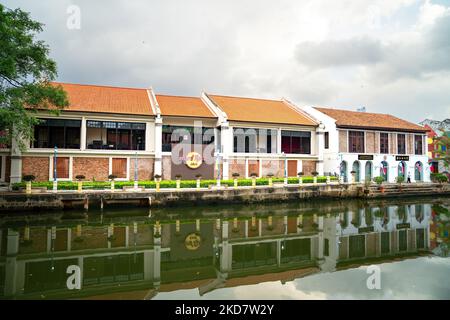 Hard Rock Cafe ville le long de la rivière Melaka à Malacca, Malaisie. Malacca est inscrite au patrimoine mondial de l'UNESCO depuis le 7 juillet 2008. Banque D'Images