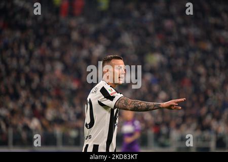 Federico Bernardeschi de Juventus FC gestes pendant le match semi final 2nd jambes de Coppa Italia entre Juventus FC et ACF Fiorentina au stade Allianz de 20 avril 2022 à Turin, Italie. (Photo par Alberto Gandolfo/NurPhoto) Banque D'Images