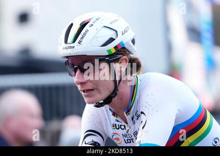 NAMUR, BELGIQUE - NOVEMBRE 5 : Marianne vos des pays-Bas pendant la Croix Cyclo 2022 de l'UEC - course d'élite des femmes à la ville de Namur sur 5 novembre 2022 à Namur, Belgique (photo de Patrick Goosen/Orange Pictures) Banque D'Images