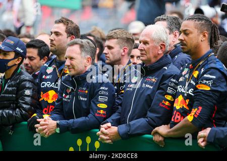 Christian Horner et Helmut Marko de Oracle Red Bull Racing pendant le Rolex Gran Premio Del F1 fabriqué en Italie e dell'Emilia-Romagna sur 22-24 avril 2022 à Imola, Italie. (Photo par Alessio Morgese/NurPhoto) Banque D'Images