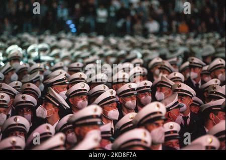 Assermentation en cérémonie de 2770 nouvelles recrues de la police westphalienne du Rhin du Nord à l'arène Lanx, à Cologne, en Allemagne, sur 26 avril 2022 (photo de Ying Tang/NurPhoto) Banque D'Images