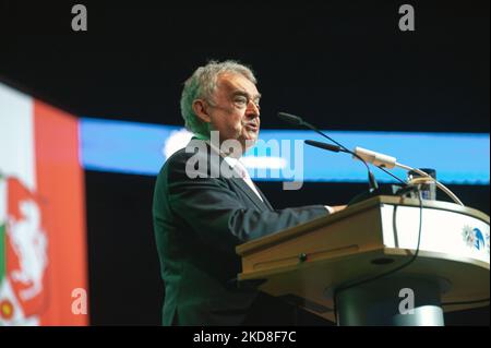 Herbert Reul, ministre de l'intérieur de la NRW, parle lors de la cérémonie d'assermentation de 2770 nouvelles recrues pour la police de la NRW à l'arène Lanx à Cologne, en Allemagne, sur 26 avril 2022 (photo de Ying Tang/NurPhoto) Banque D'Images