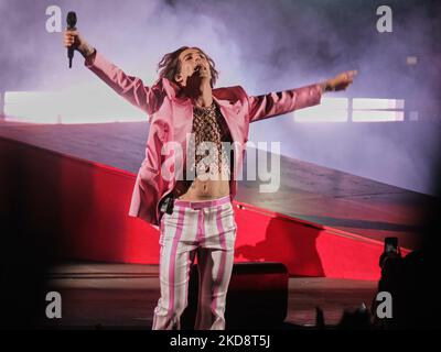 Maneskin - Damiano David pendant le concert de musique de la chanteuse italienne Maneskin Live on 28 avril 2022 à l'Arena di Verona à Vérone, Italie (photo de Maria Cristina Napolitano/LiveMedia/NurPhoto) Banque D'Images