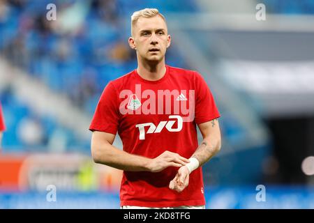 Dmitry Barinov, de Lokomotiv Moscou, regarde pendant l'échauffement avant le match de la première Ligue russe entre le FC Zenit Saint-Pétersbourg et le FC Lokomotiv Moscou sur 30 avril 2022 à l'arène Gazprom à Saint-Pétersbourg, en Russie. (Photo de Mike Kireev/NurPhoto) Banque D'Images