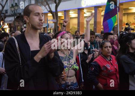 Rassemblement de protestation des membres du LGBTQ et d'autres militants trois ans après le meurtre de l'activiste du LGBTQ Zak Kostopoulos (Zackie Oh) à Athènes, en Grèce, sur 3 mai 2022. (Photo de Nikolas Kokovovlis/NurPhoto) Banque D'Images