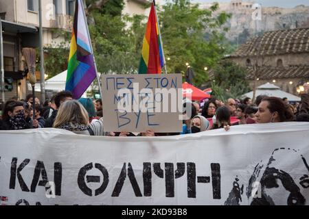 Rassemblement de protestation des membres du LGBTQ et d'autres militants trois ans après le meurtre de l'activiste du LGBTQ Zak Kostopoulos (Zackie Oh) à Athènes, en Grèce, sur 3 mai 2022. (Photo de Nikolas Kokovovlis/NurPhoto) Banque D'Images