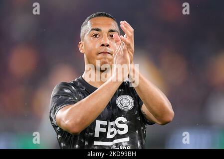 Youri Tielemans de Leicester City FC gestes pendant la finale de la Ligue des conférences de l'UEFA deux matchs entre AS Roma et Leicester City FC sur 5 mai 2022 à Rome, Italie. (Photo de Giuseppe Maffia/NurPhoto) Banque D'Images